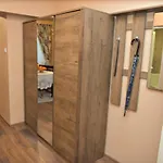City Apartments Apartment Warna